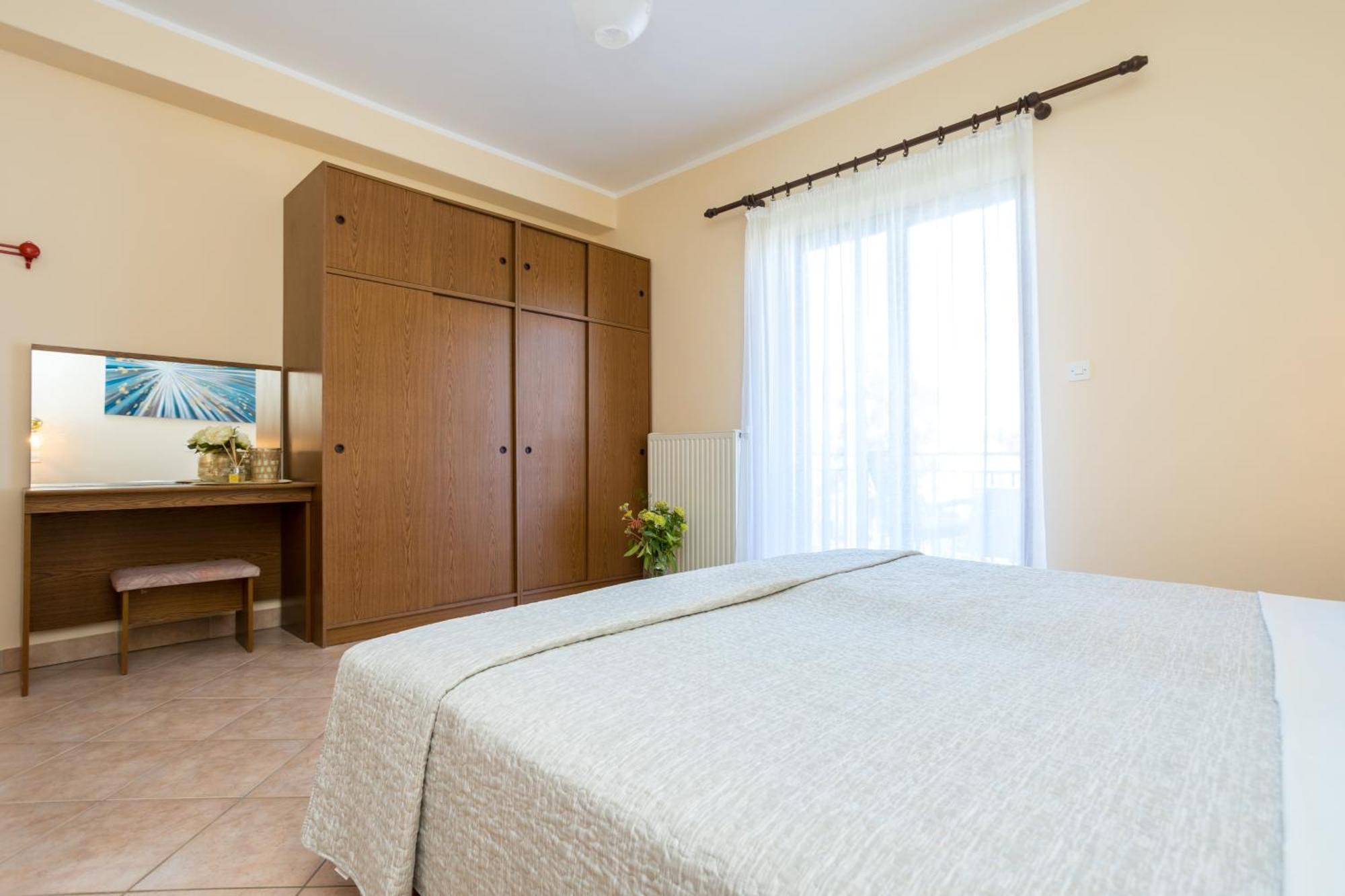 Apartments And Rooms Kod Keti Малинска Экстерьер фото