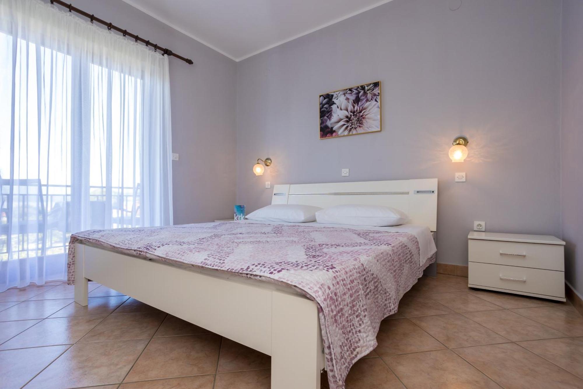Apartments And Rooms Kod Keti Малинска Экстерьер фото